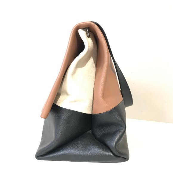 Celine Calfskin All Soft Tan Shoulder Bag - Picture 3 of 5